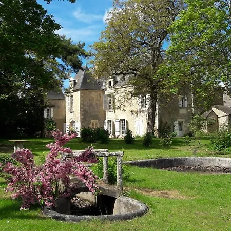 Manoir Du Bellay 3* 蒙特勒伊贝莱