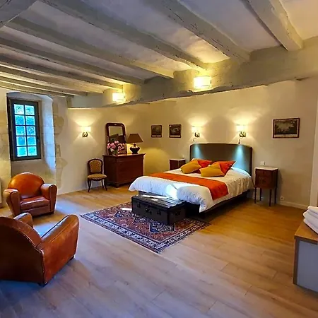 Manoir Du Bellay Bed and breakfast 3*